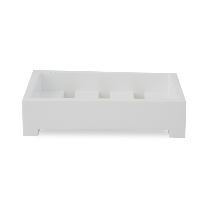 The Richmond collection features rectangular geometric shapes and clean, sleek silhouette.