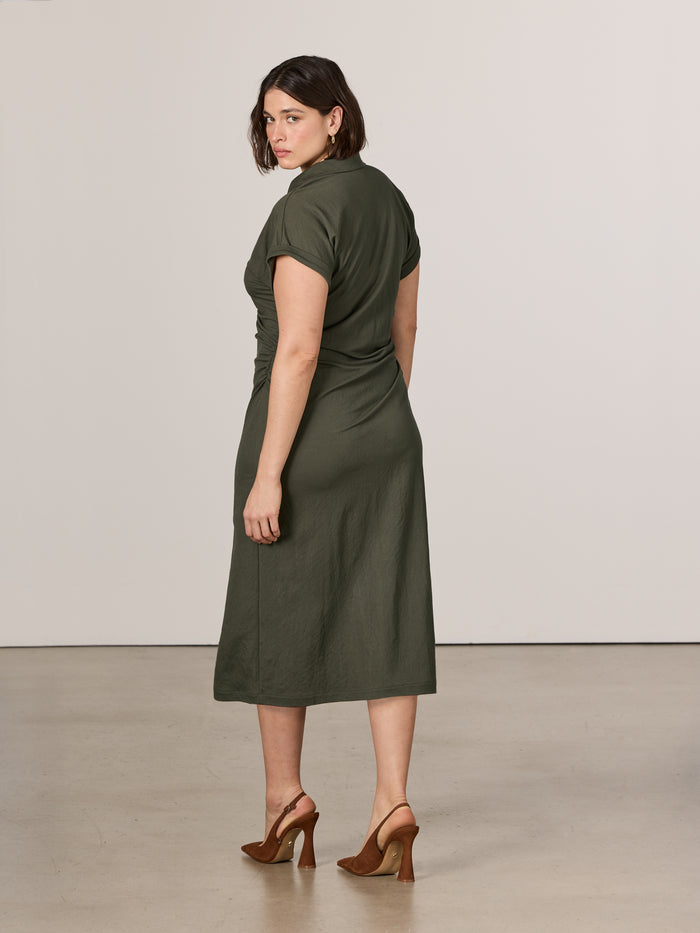 Short-Sleeve Buttoned-Down Bodycon Dress with Shirt Collar