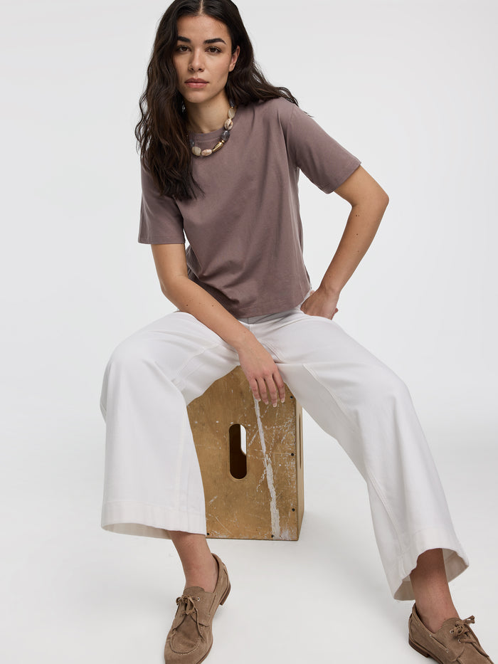 Wide-Leg High-Rise Jean