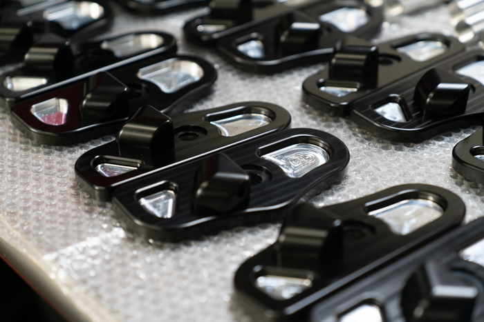 Anodized Black / E46