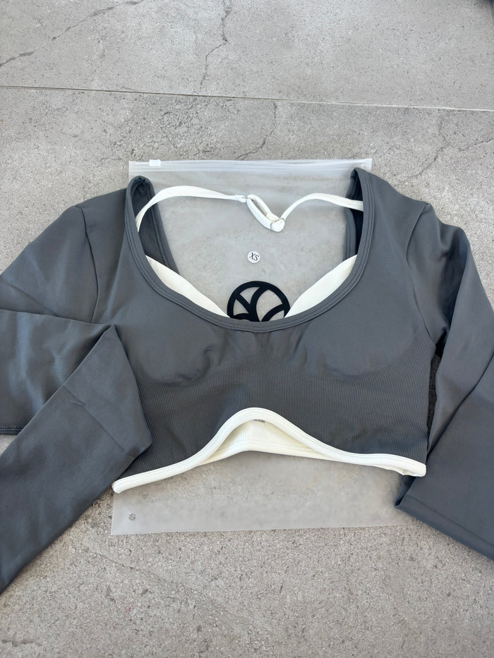 Assentuate Crop T - Graphite - Size S