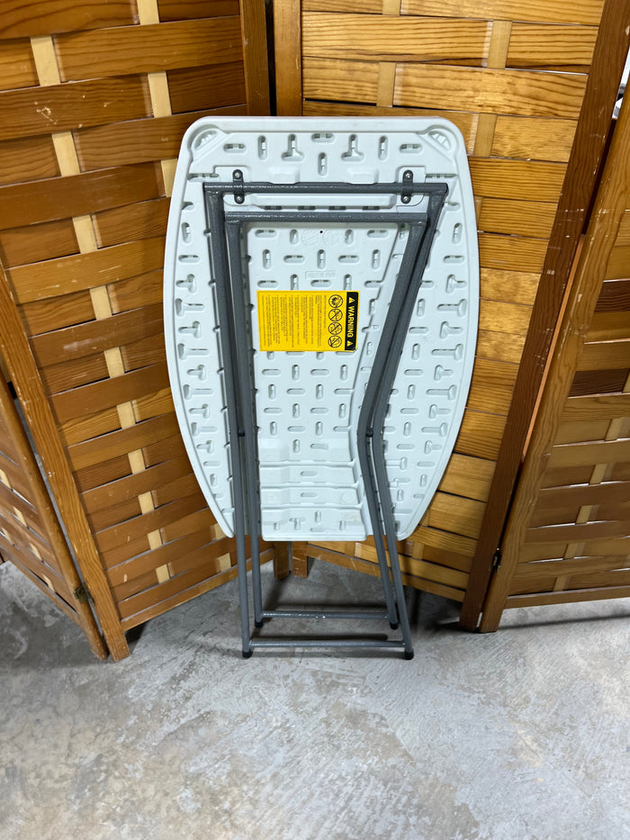 Adjustable Height Collapsable Table