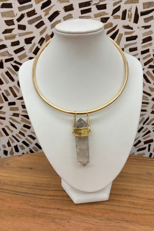 AMULET Clear Quartz Pendant Choker