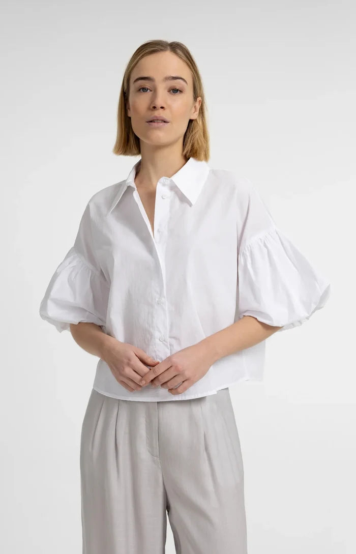 Balloon blouse