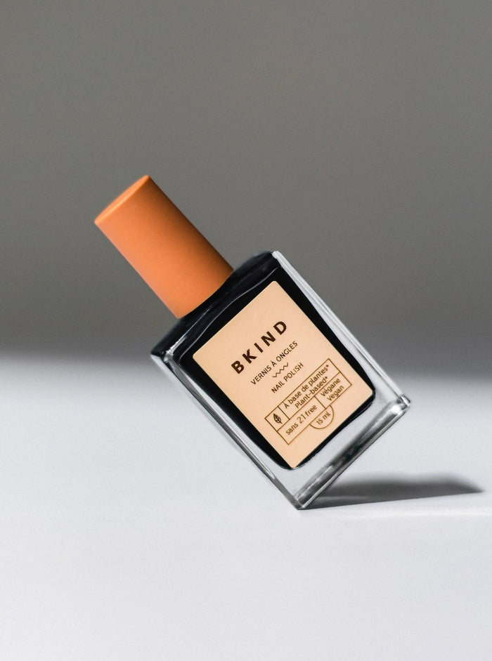 BKIND Vernis à Ongles - Black Heart, parfaite idée de cadeau pour femme.
