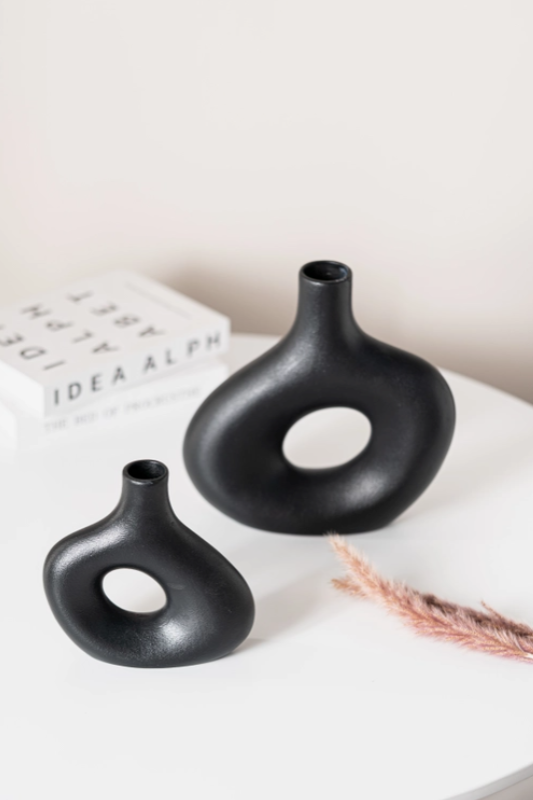 Black Nordic Donut Vase