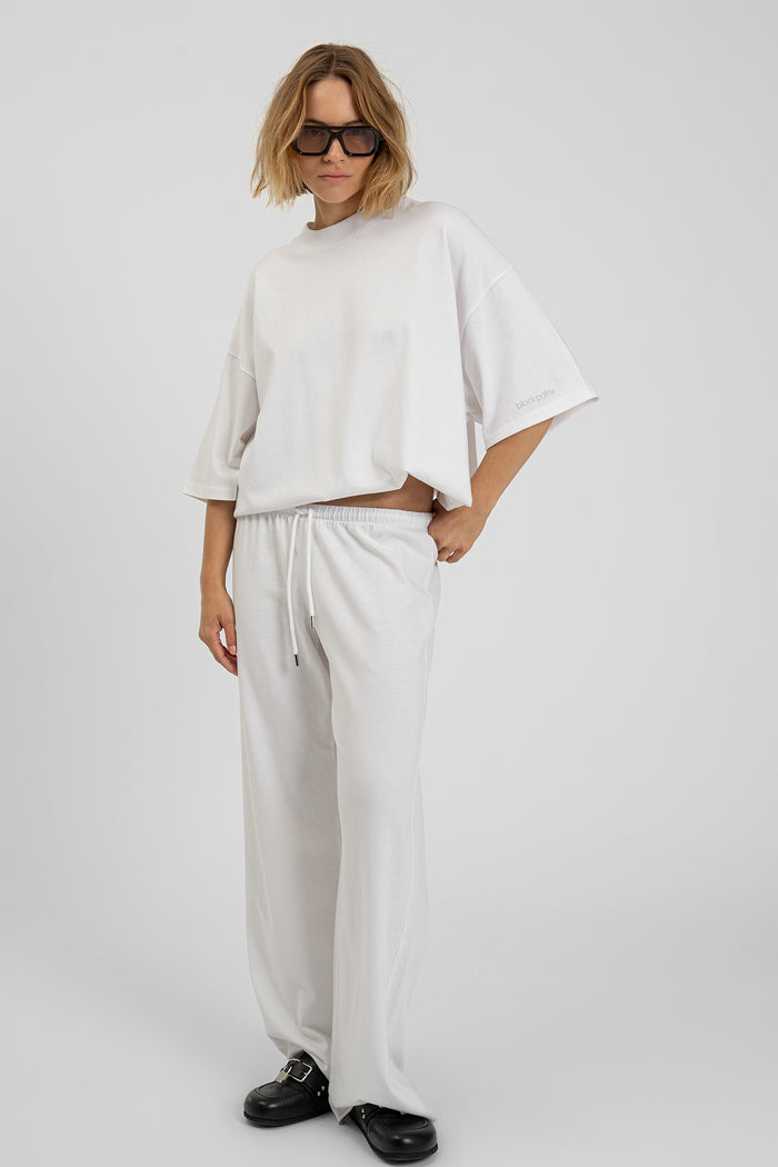 bp ICONIC 022 Tuck Tee White