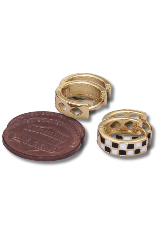 Checkered Huggies