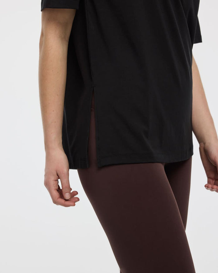 Crew-Neck Boyfriend T-Shirt - Hyba