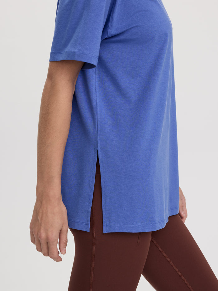 Crew-Neck Boyfriend T-Shirt - Hyba