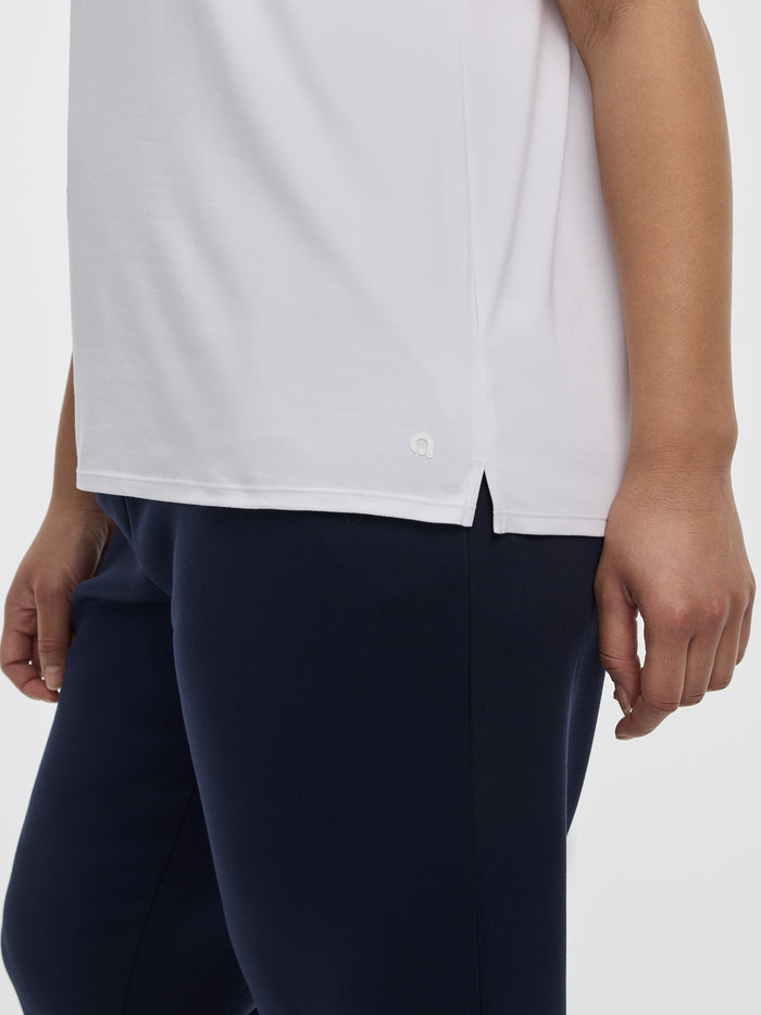 Crew-Neck T-Shirt - DRY-LUX (R) Hyba Essentials