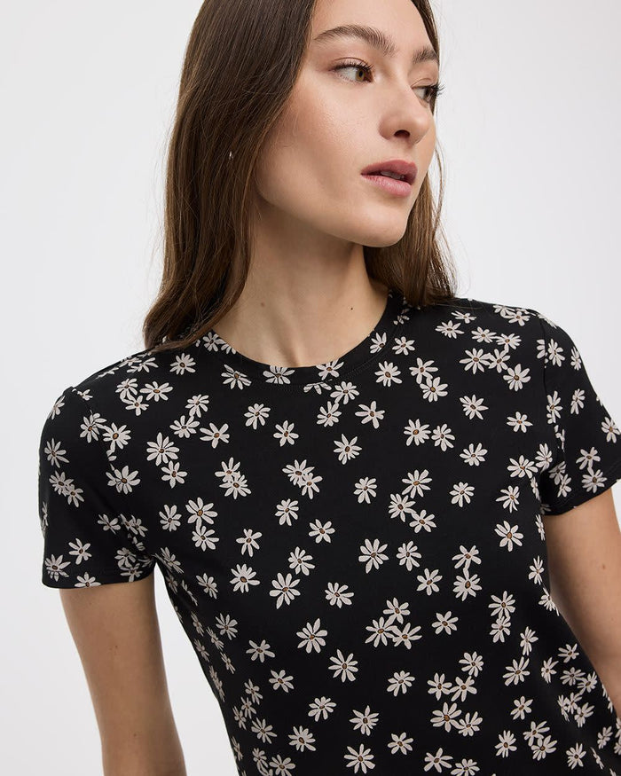 Crew-Neck Tee - R Essentials