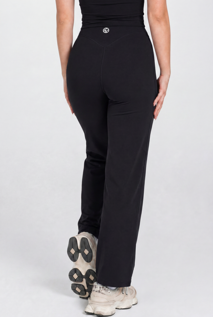 XS / Standard (31" inseam) / Black