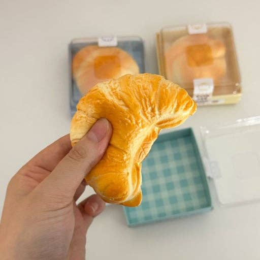 Fresh Bakery Bread Squishy stuffed / stress relief Toy