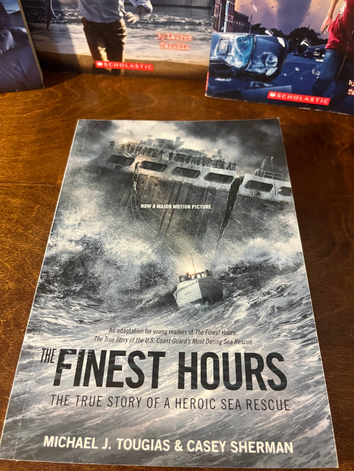 "I Survived" 4 pc Paperback Book Lot & The Finest Hours Paperback book