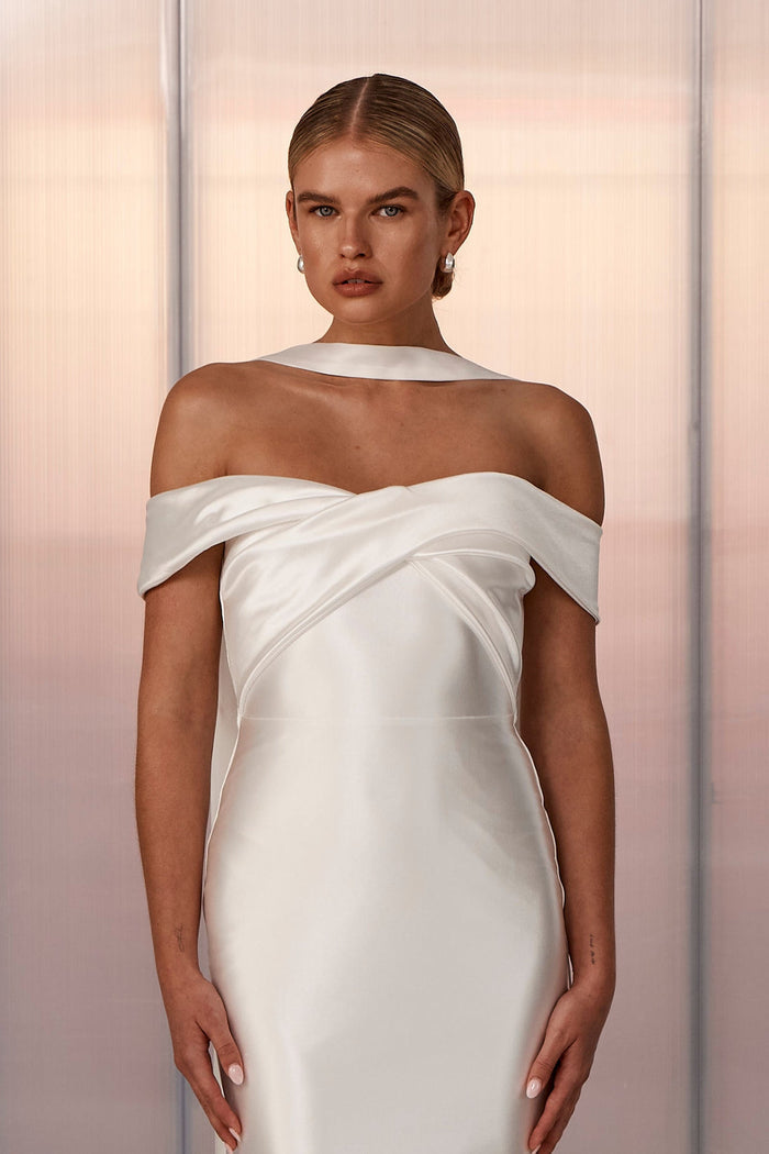 Lara Bridal pearl satin necktie