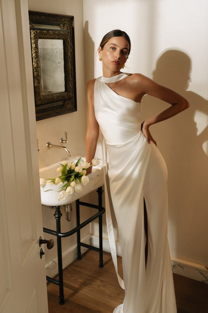 campaign image featuring Lara pearl satin bridal necktie