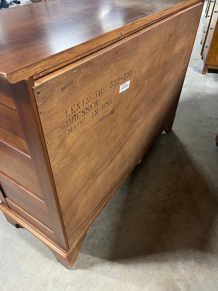 Lexington Shaker Dresser (B)***HEAVY ITEM***READ DETAILS ON PICK UP POLICY***