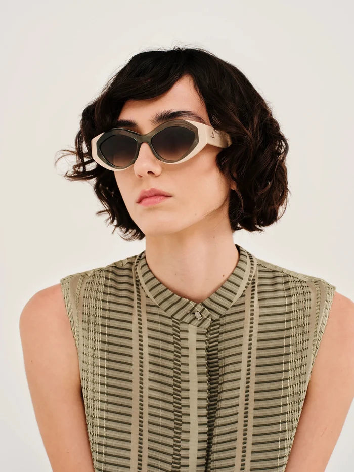 Sunglasses Zeus n Dione Limnos Sunglasses Green Crystaline O/S Apoella