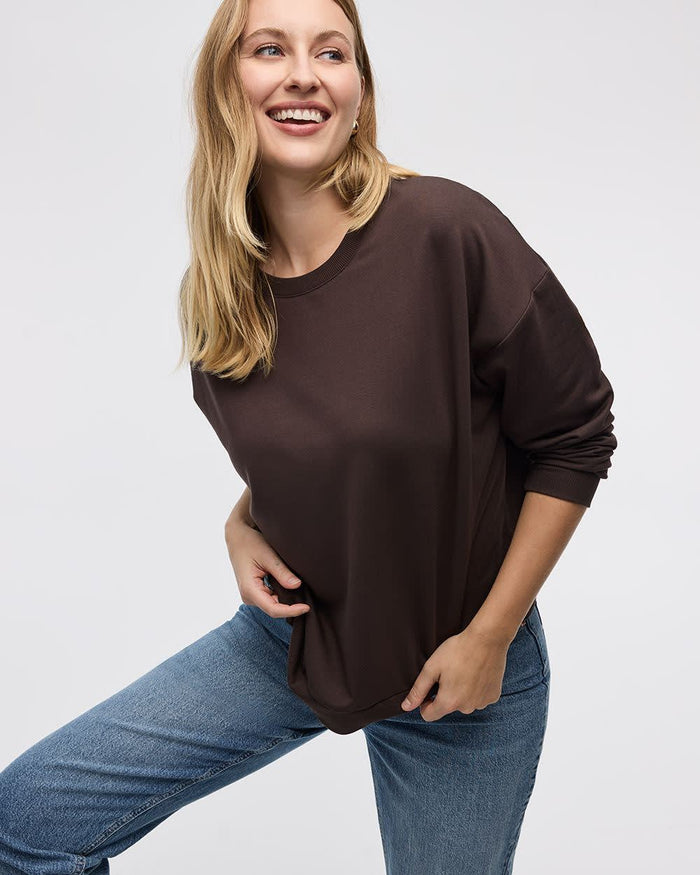 Long-Sleeve Crew-Neck Sweatshirt - R Essentials