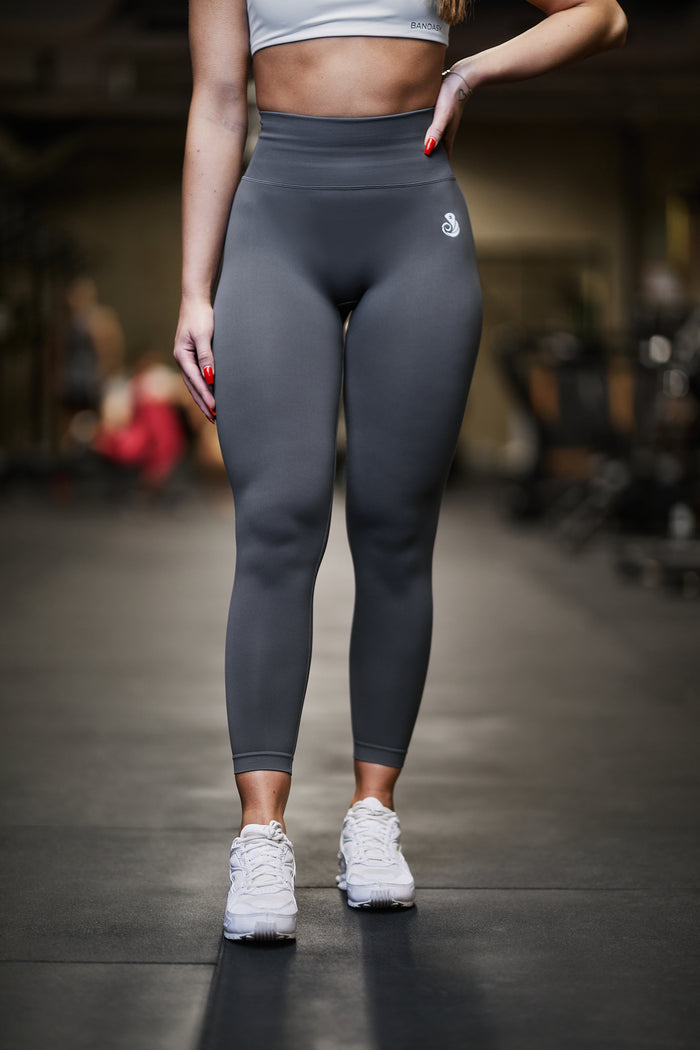 Bandasy scrunch leggings for gym workout and free time. Seamless, stretchy and breathable material.