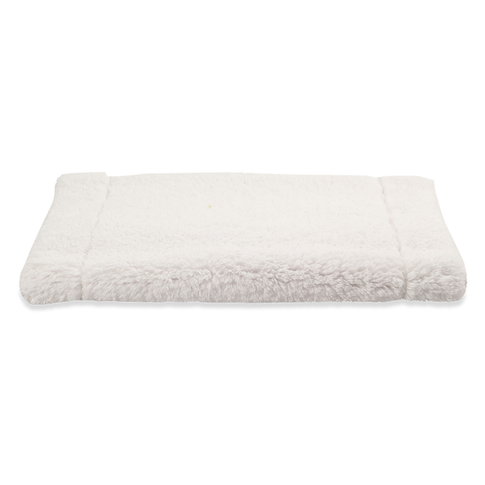 Crafted in a century-old mill in Portugal, this 100% cotton bath rug is fully reversible.
