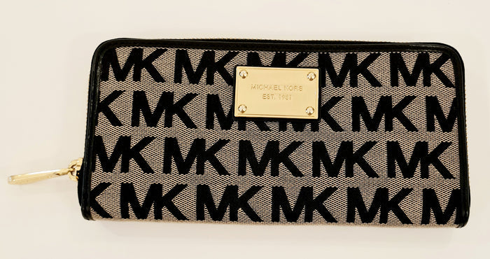 Michael Kors Blk Monogram Purse