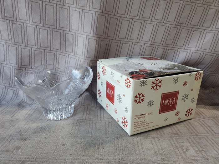 Mikasa "Christmas Night" Footed Bowl
