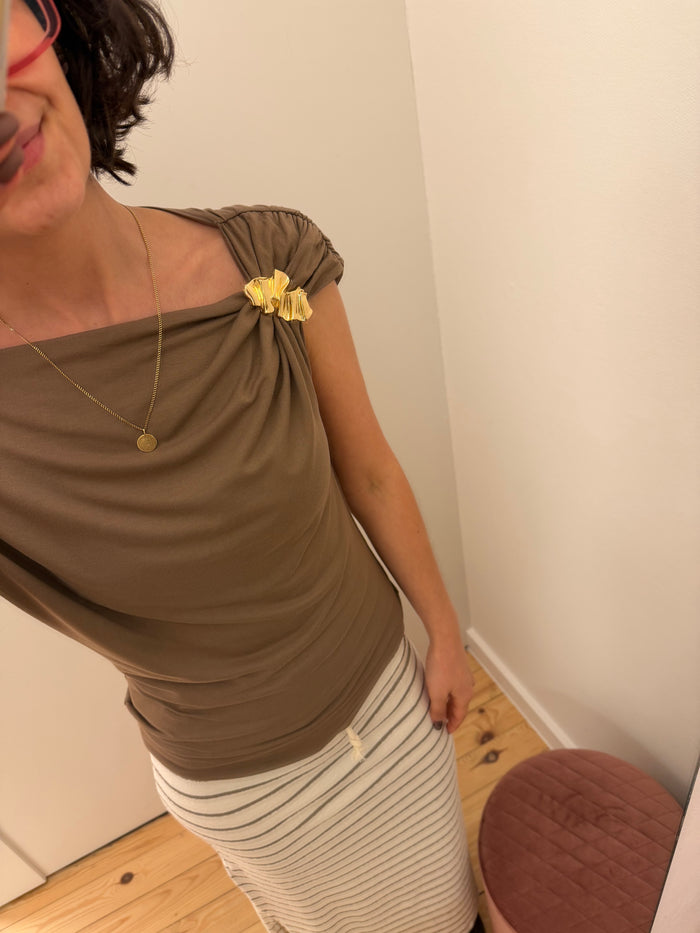 Off shoulder top