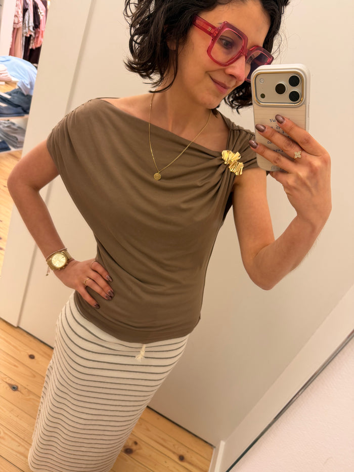 Off shoulder top