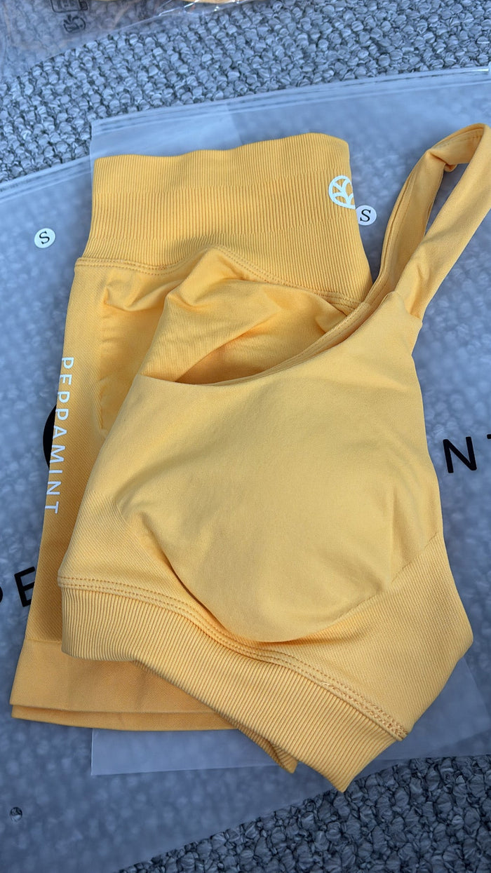 XS / Mango Sorbet