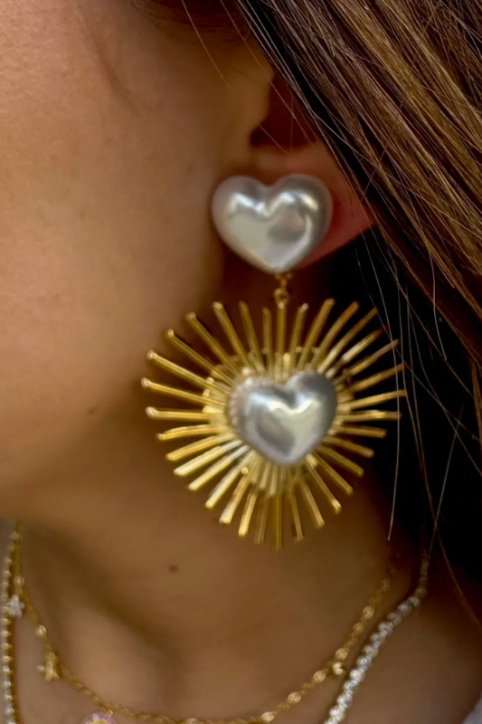 Radiant Pearl Earring