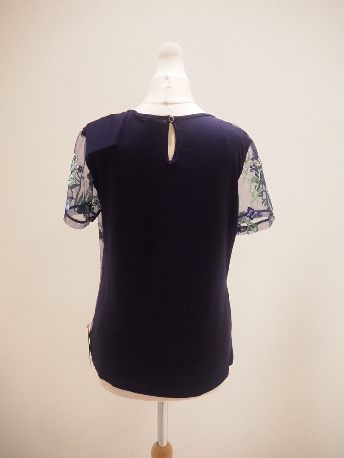 Roman Navy & Green Top Size S