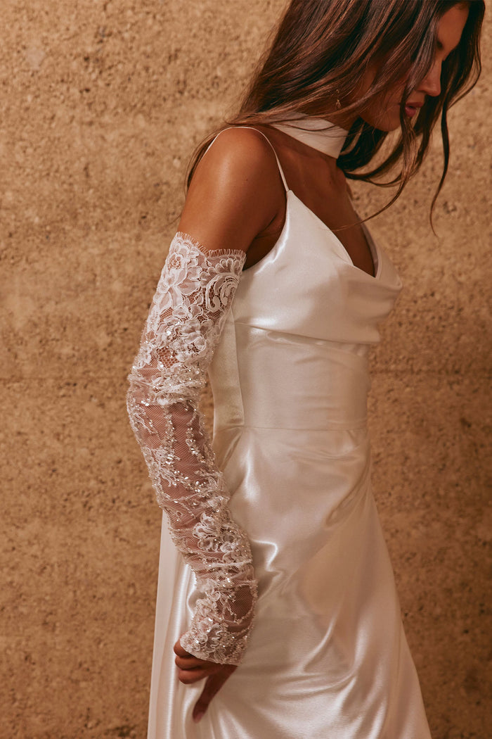 Shimmer Lace Bridal Gloves