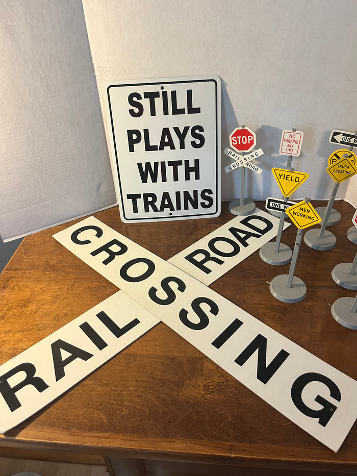 Sign Lot