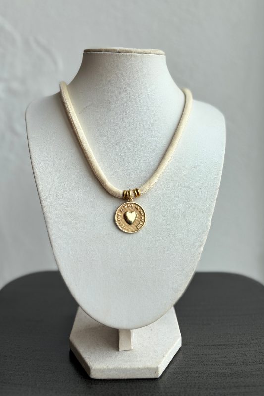 Single Pendant Cord Necklace