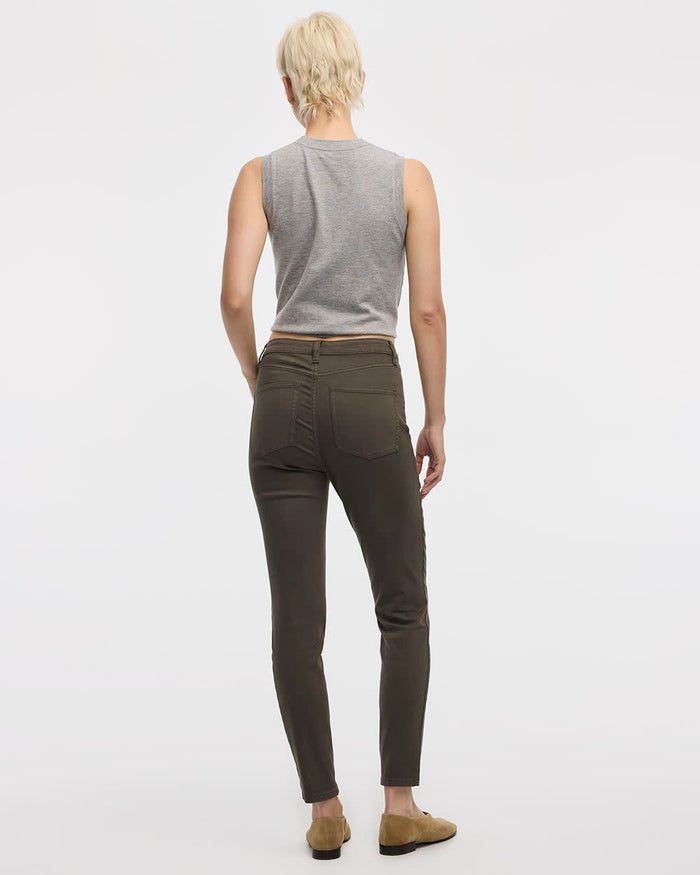 Skinny-Leg High-Rise Jean - The Signature (R)