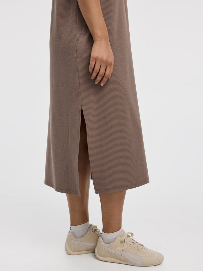 Sleeveless Textured Midi Dress - Hyba