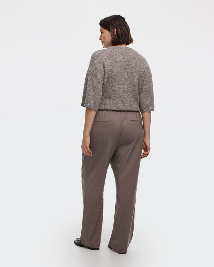 Straight-Leg Pintuck Pant