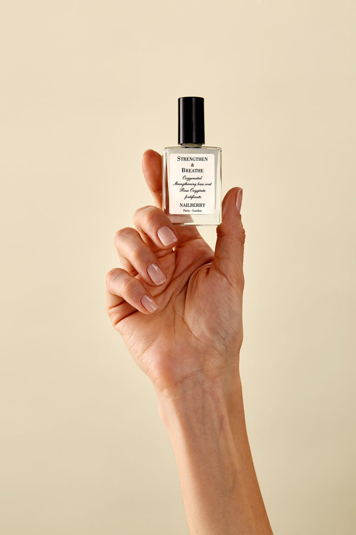 Strengthen & Breathe Oxygenated Base Coat and Nail Strengthener