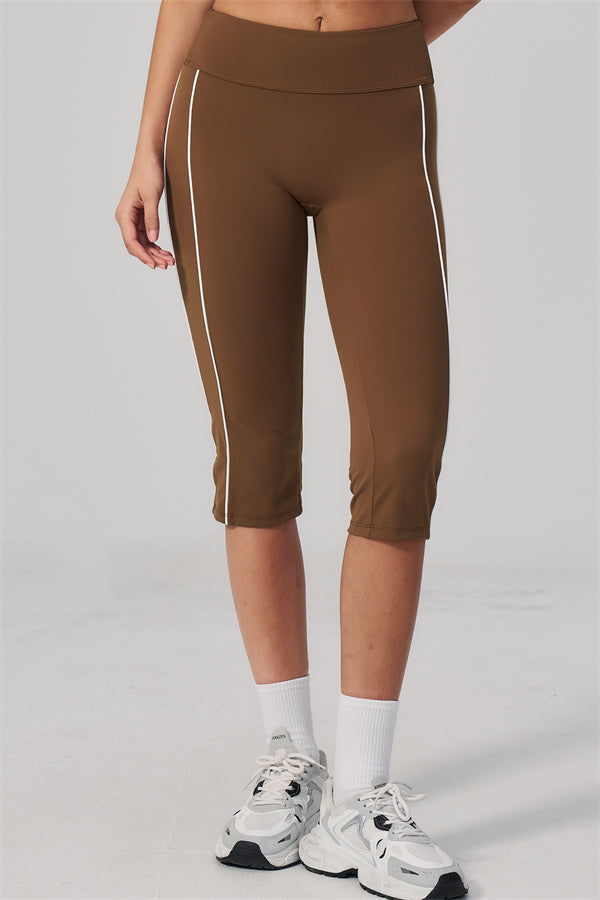 The Breathe Crop Top Capri Leggings 2-Piece Set