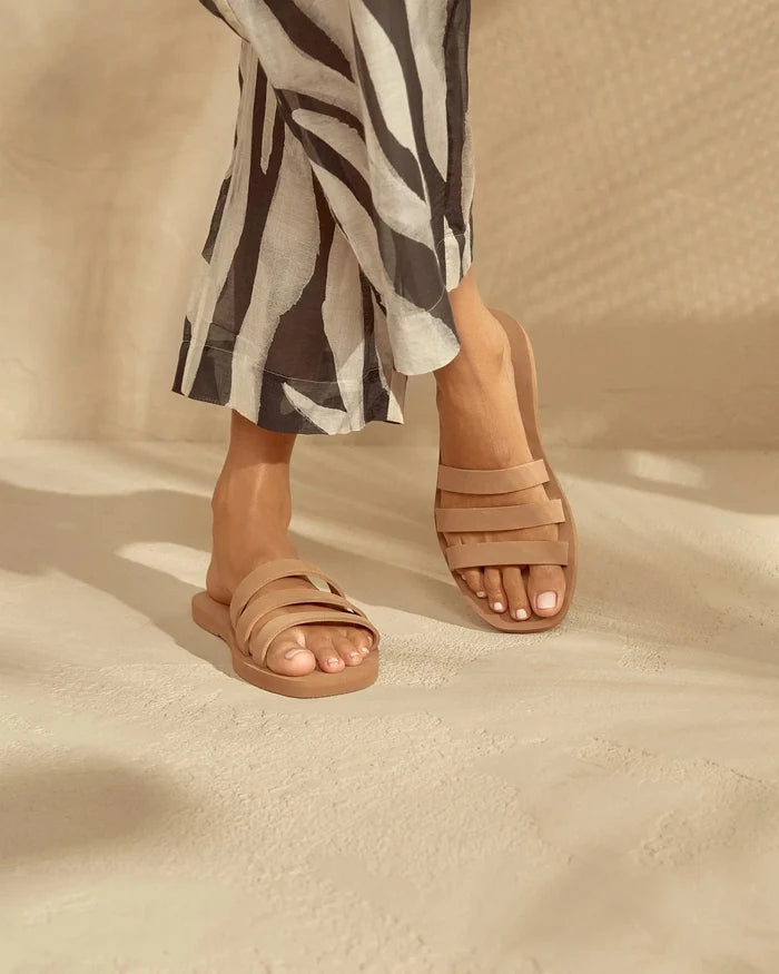 Sandals Manebi Three Band Sandals Cuero Apoella