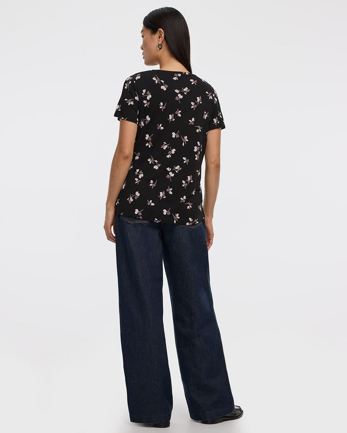 V-Neck Tee - R Essentials