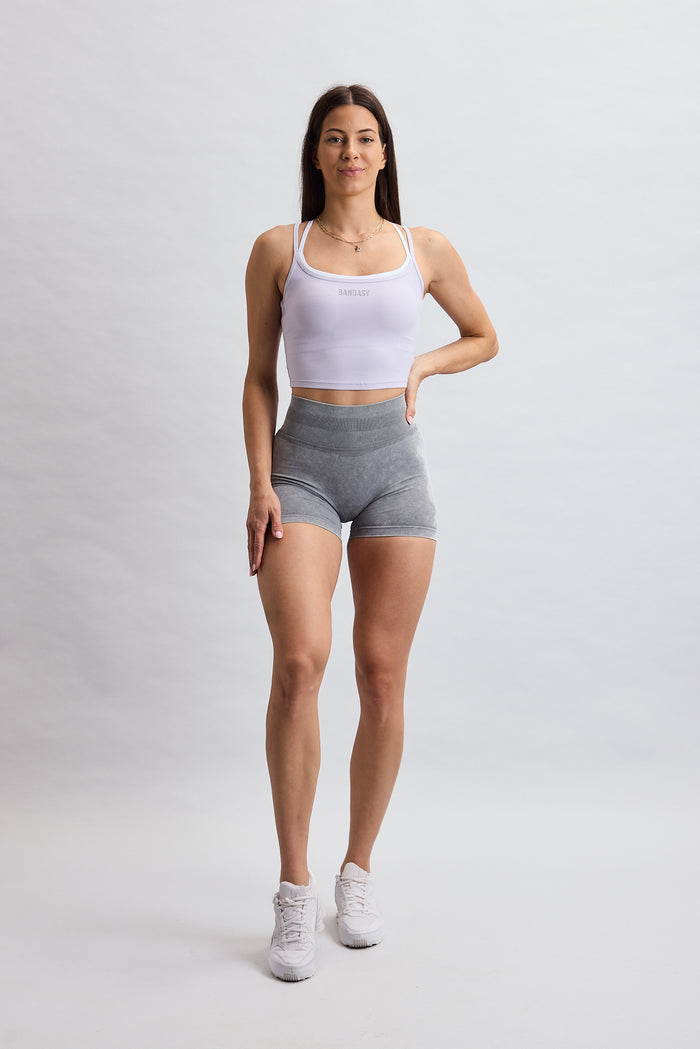 VENICE SEAMLESS SCRUNCH SHORTS DENIM GREY