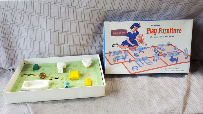Vintage Strombecker True Scale Play Furniture Bathroom Set Model No. 74-200 (A)