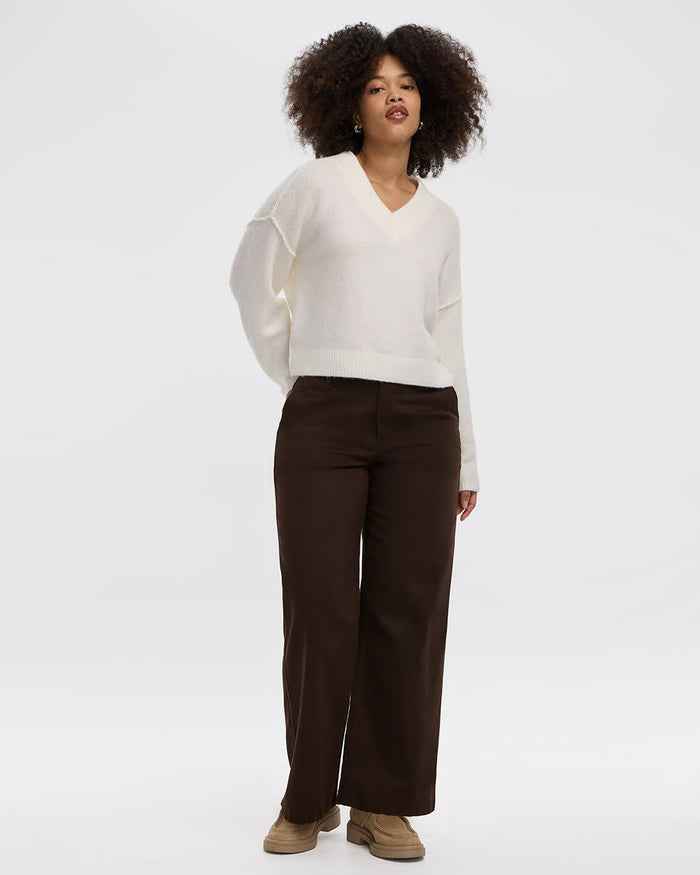 Wide-Leg Mid-Rise Jean