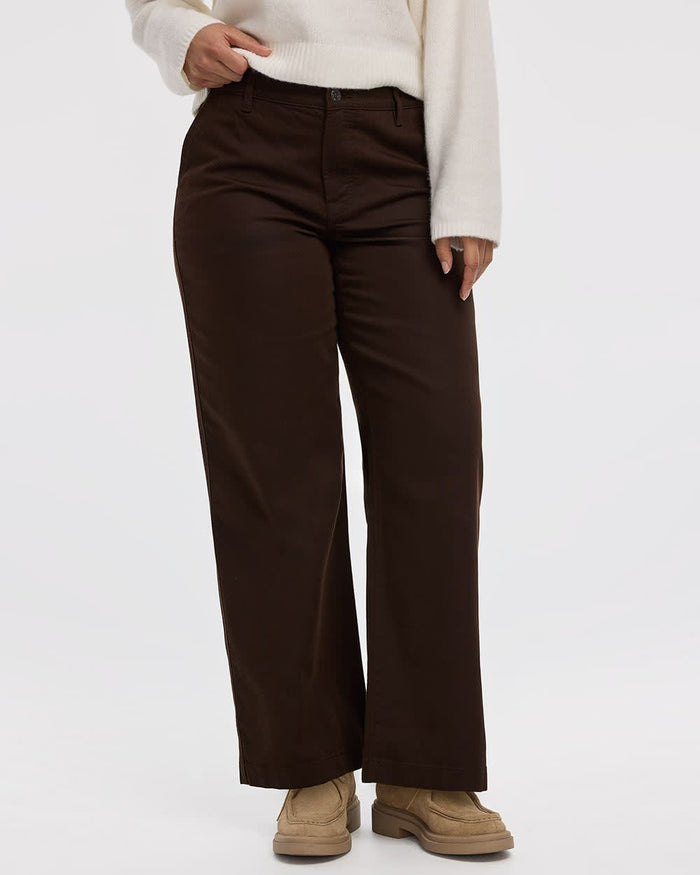 Wide-Leg Mid-Rise Jean